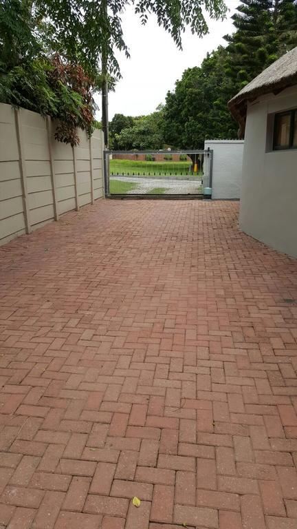 Tertia'S Logcabin Port Alfred Exterior foto
